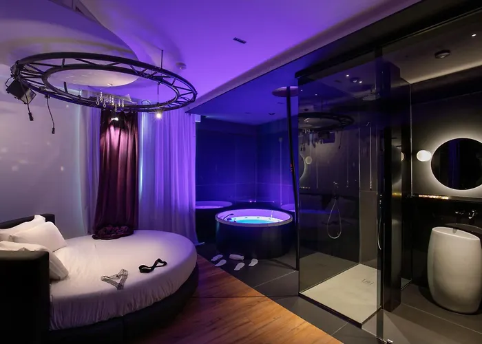 Suitesistina For Brave Lovers Bed & Breakfast Rome