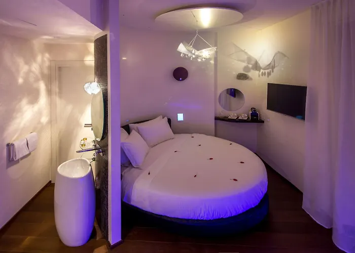 Bed & Breakfast Suitesistina For Brave Lovers 4*