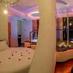 ベッド・アンド・ブレックファスト Suitesistina For Brave Lovers ローマ