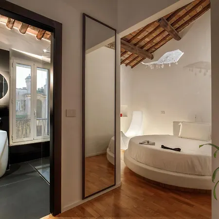 Suitesistina For Brave Lovers Roma