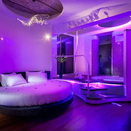 Suitesistina For Brave Lovers Bed & Breakfast