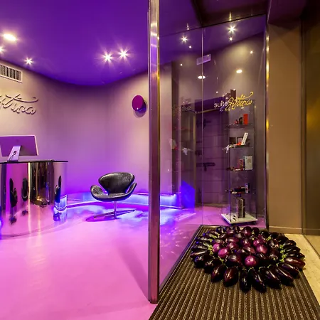 Suitesistina For Brave Lovers Bed & Breakfast