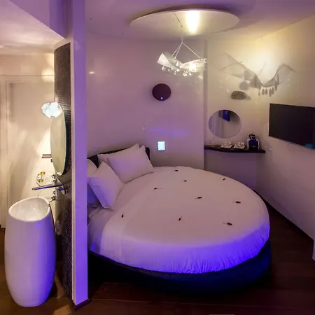 Bed & Breakfast Suitesistina For Brave Lovers 4*