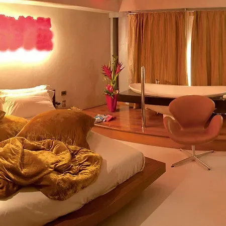Suitesistina For Brave Lovers Bed and Breakfast