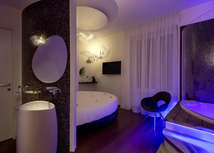 Suitesistina For Brave Lovers 4*