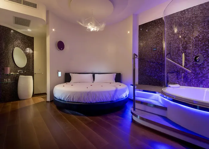 Suitesistina For Brave Lovers Bed & Breakfast Rom