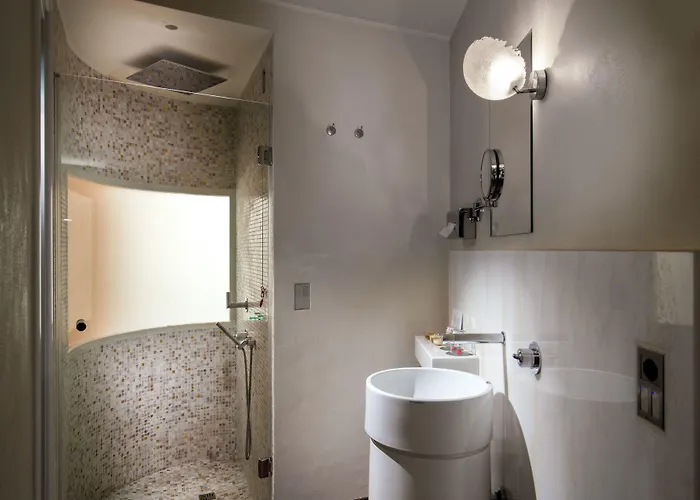 Suitesistina For Brave Lovers 4*