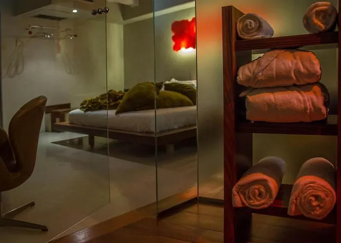 Bed & Breakfast Suitesistina For Brave Lovers Rom